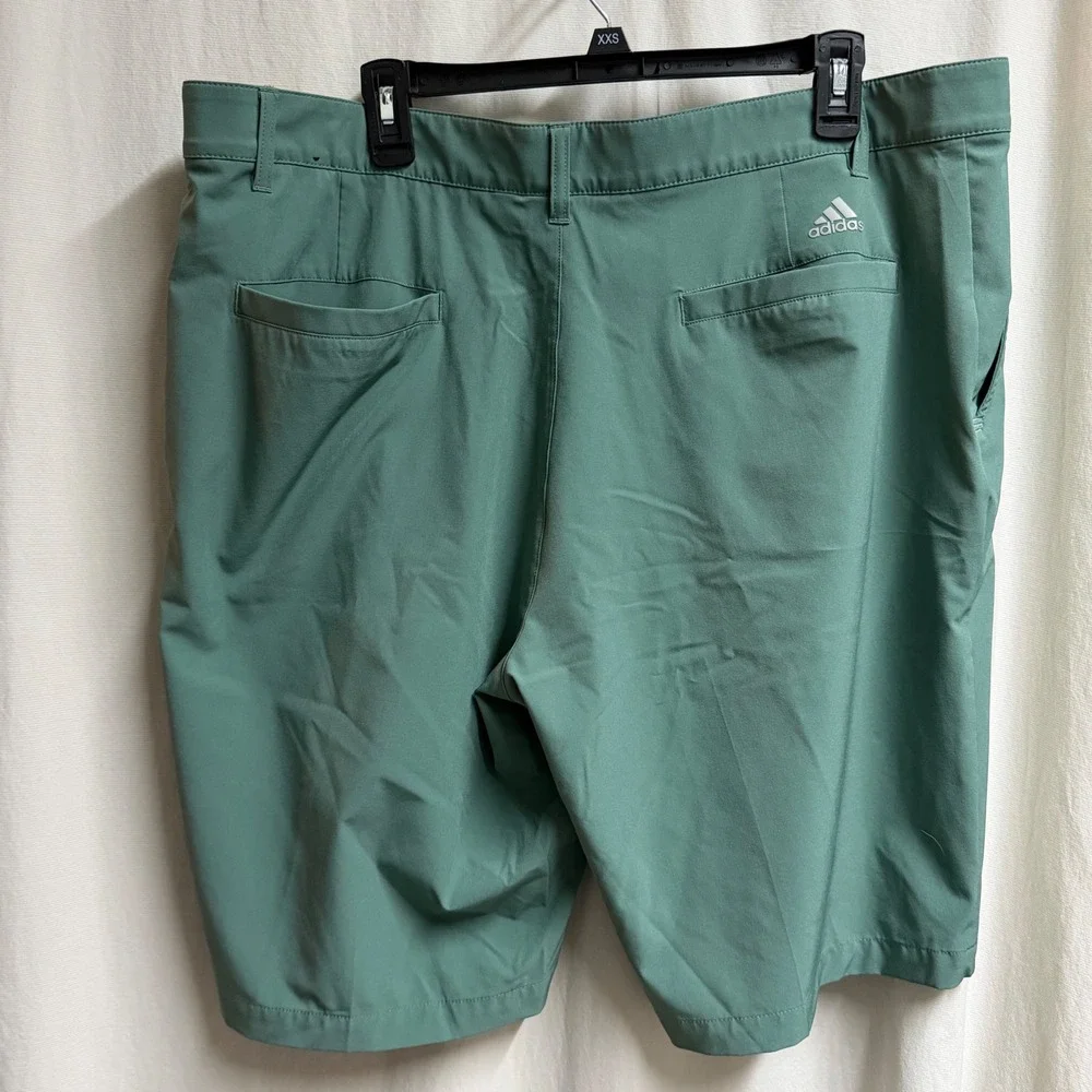 Adidas Mens Ultimate365 Golf Shorts Sage Green Performance Stretch Size 40